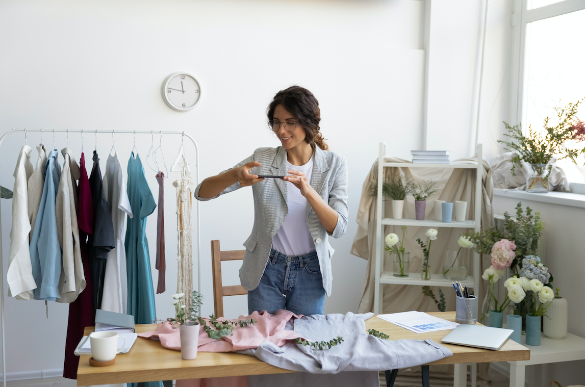 How to Start Your Own Online Fashion Business in 10 Steps
